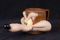 Warner Bros. Wile E. Coyote 3D Vinyl Sculpted Coffee Mug